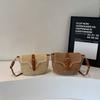 Retro texture literary street shooting seaside vacation small fresh and sweet woven shoulder messenger bag