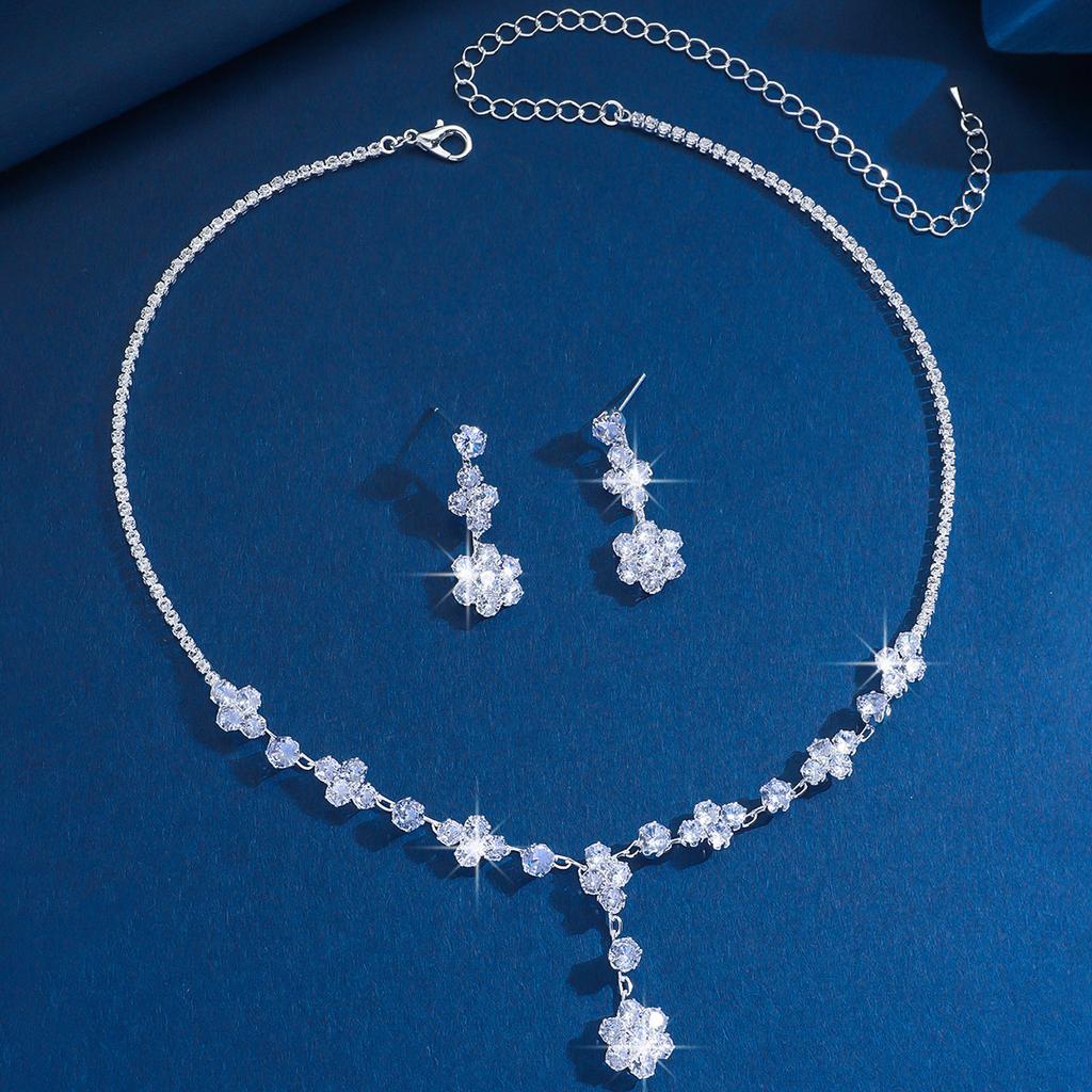 Zircon Diamond Stud Earrings Necklace Set Light Luxury Fashion Pendant Collarbone Chain High-End Jewelry Women