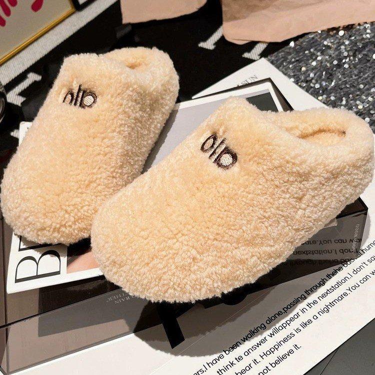 Xiaoxiangfeng bag head half slippers women's outer wear 2025 autumn and winter new thick-bottomed comfortable lazy fluffy cotton slippers tide