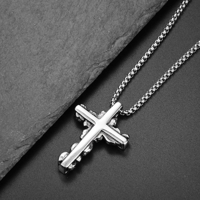 Nightclub Hip-Hop Trendy Brand Multi-Skull Light-Faced Cross Necklace Pendant For Men And Women