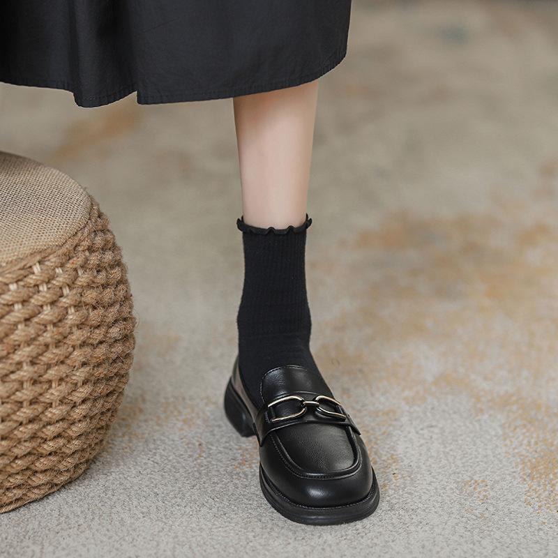 Black small leather shoes women's British style one-pedal loafers 2025 new popular spring and autumn flats French single shoes
