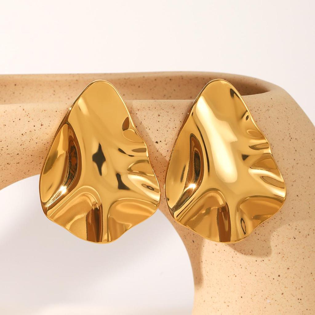 Europäische und amerikanische 18k vergoldete unregelmäßige Edelstahl-Ohrstecker - Leichter Luxus Titan Übertreibter Schmuck