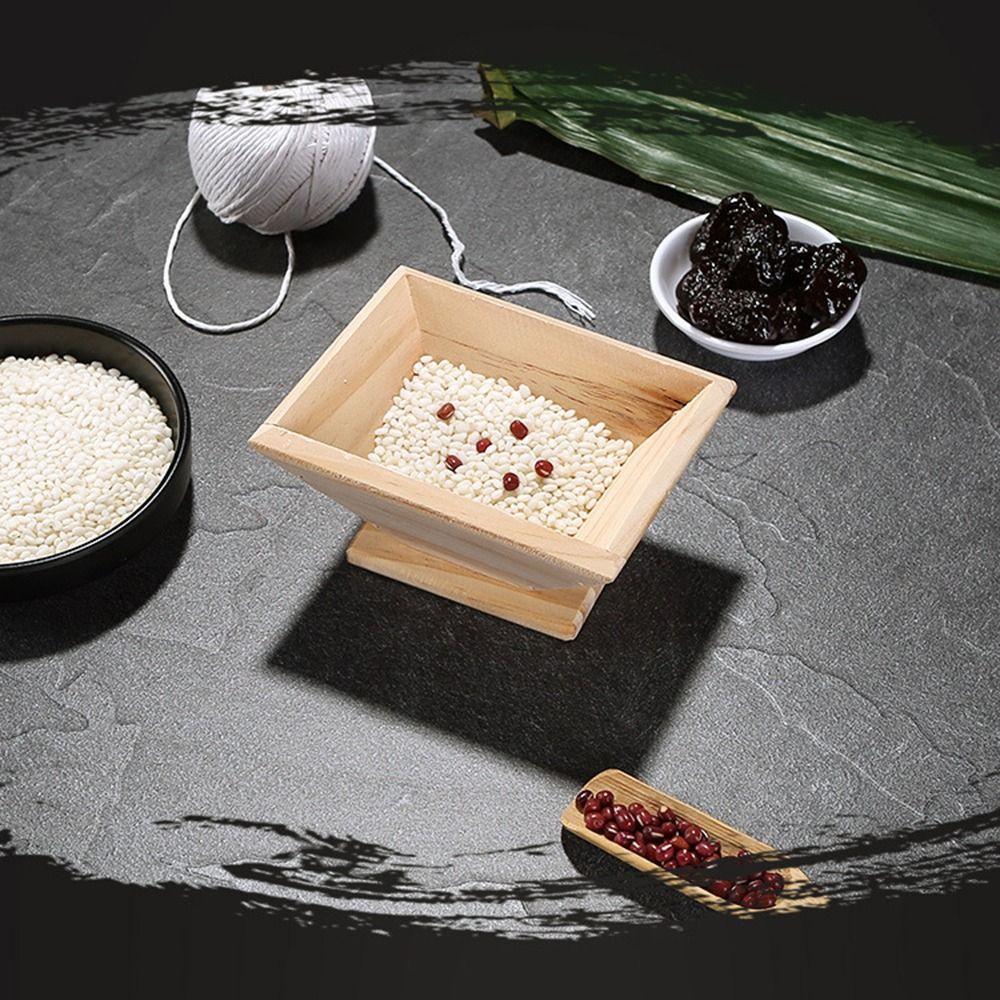 Quadratische Form für hausgemachte DIY-Reisbällchen aus Holz Backwerkzeug Zongzi-Hersteller Milchreisform