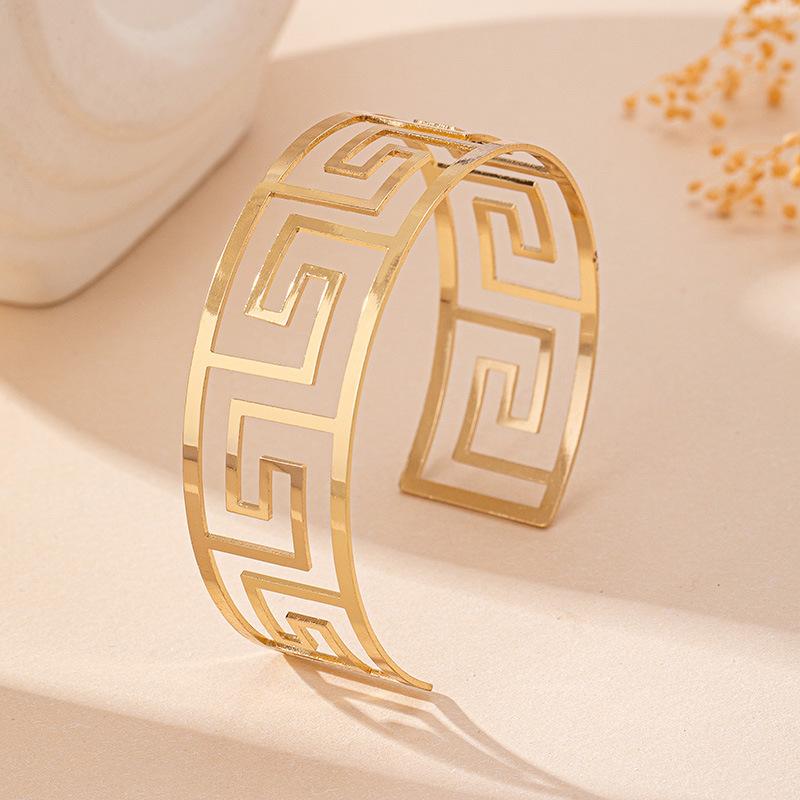 6Pcs Geometric Back Collar Bracelet Earrings Ring Arm Bracelet Women's Jewelry Fashion Set