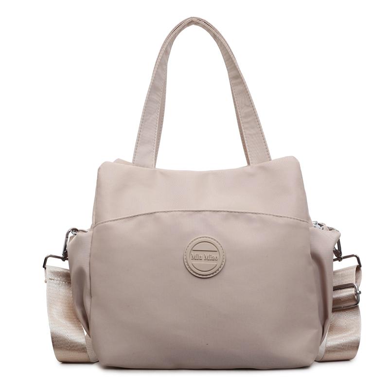 Легкая вместительная сумка через плечо Женская водонепроницаемая нейлоновая сумка-тоут бежевый