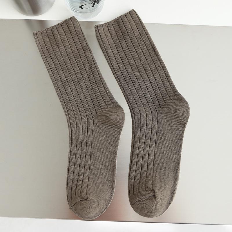 Women's Japanese Style Mid-Calf Double-Needle Combed Cotton Socks - Autumn/Winter Breathable Versatile Solid Color