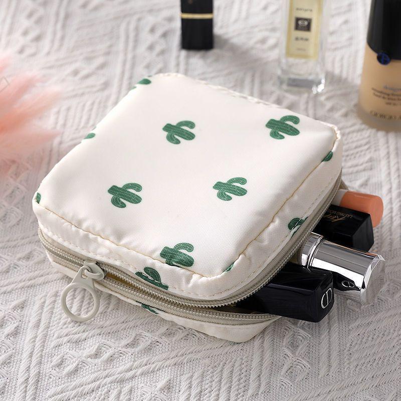 1 ks Bílý nylonový cestovní úložný vak, Kosmetická taštička na rtěnky, Kaktus, Růžové broskvové srdce, Medvěd, Peněženka na mince, Toaletní potřeby A Mis