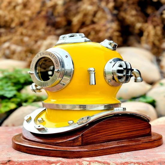 Scuba Diving Helmet 30.48 Cm Yellow US Navy Mark V Divers Helmet Marine Deep Diving Helmet Diving Helmet Mark V Diving Helmet with Base