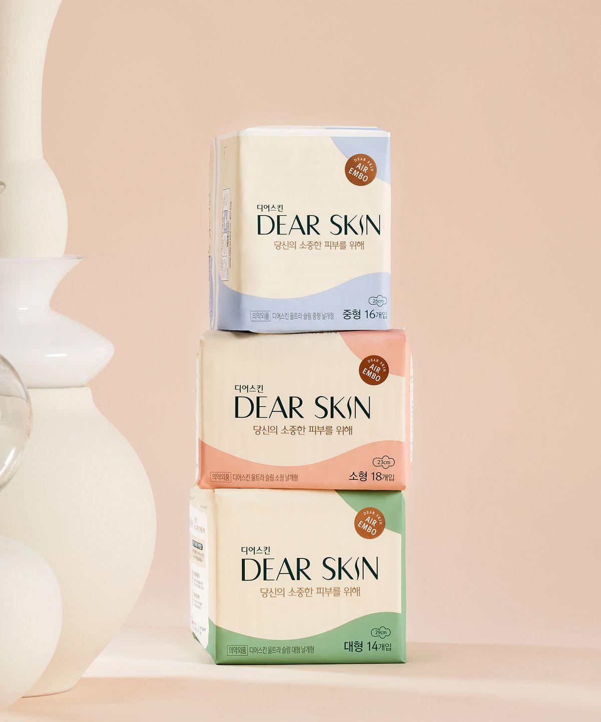 Clean Nara Sanitary Pads Dearskin Air Embossed/Real Modal Medium 16P x 3 Packs + Medium 4P and more Ippo Over Extra Large 4×3+Medium 4