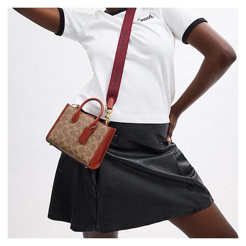 Coach Handbag Ace 17 Classic Presbyopia Logo Tote Bag Tote Bag Shopping Bag Shoulder Crossbody Bag Coated Canvas and Refined Calfskin Small Women's