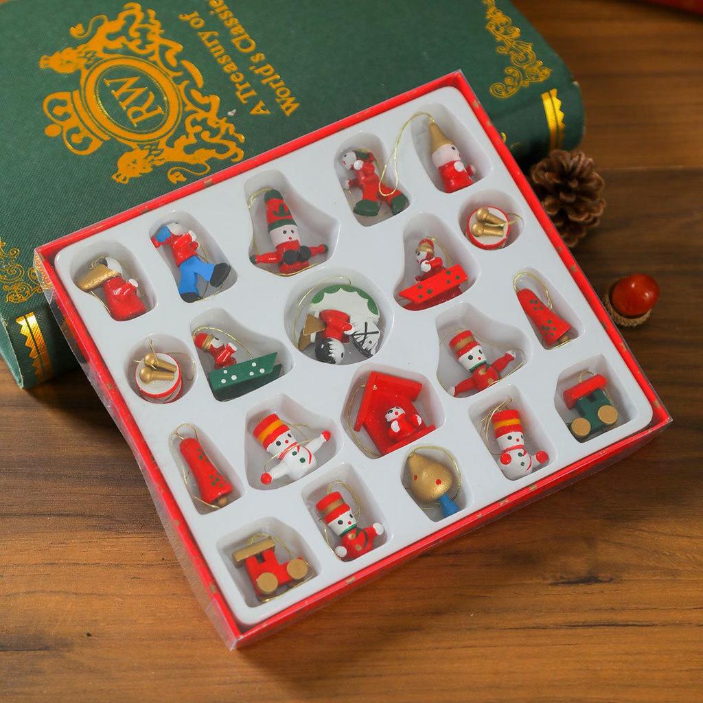 Wooden Christmas Ornaments: Small Gift Box Pendants & Accessories