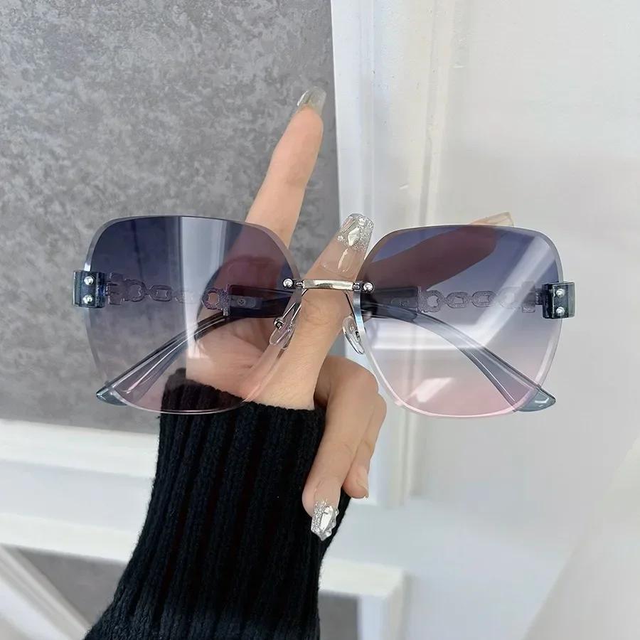 Fashion Square Sunglasses Women Men Brand Designer Luxurious Sun Glasses Female Outdoor Casual Travel