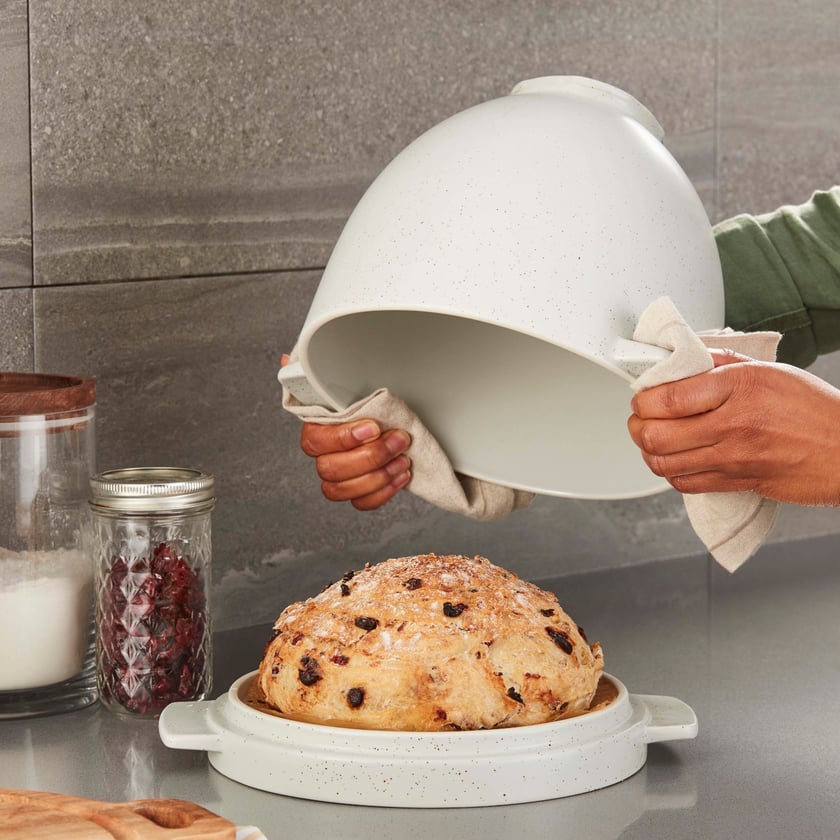 4.7L Baking Bowl with Lid