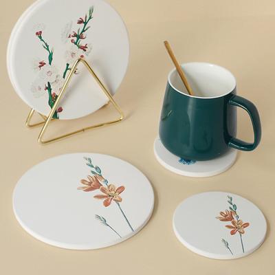 Stylová podložka pod šálek květinová Elegantní design Tepelná izolace Absorbující vodu Jídelní stůl Kulatý víceúčelové prostírání