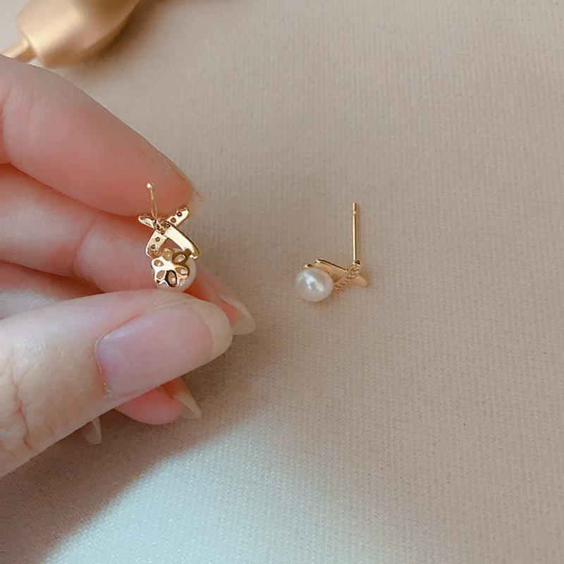 S925 Silver Needle Stud Earrings - Silver Pearl Cross Design Fashionable Earrings