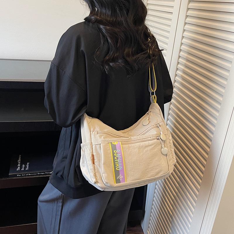 Nylon Cloth Bag Women'S Fashion Versatile Messenger Bag Student Daily Storage Shoulder Bag Casual Commute