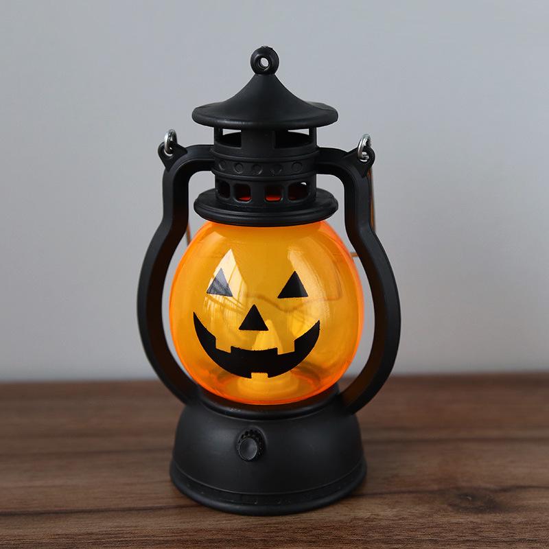 Vintage Halloween LED Pumpkin Lantern Decor – Small Decorative Handheld Horse Oil Lamp Candle