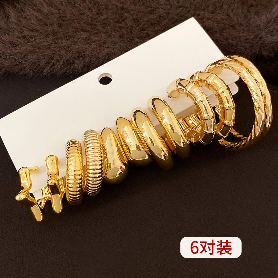 

Steel needle round simple fashion earrings set European and American personality exaggerated temperament earrings light luxury high-end earrings women