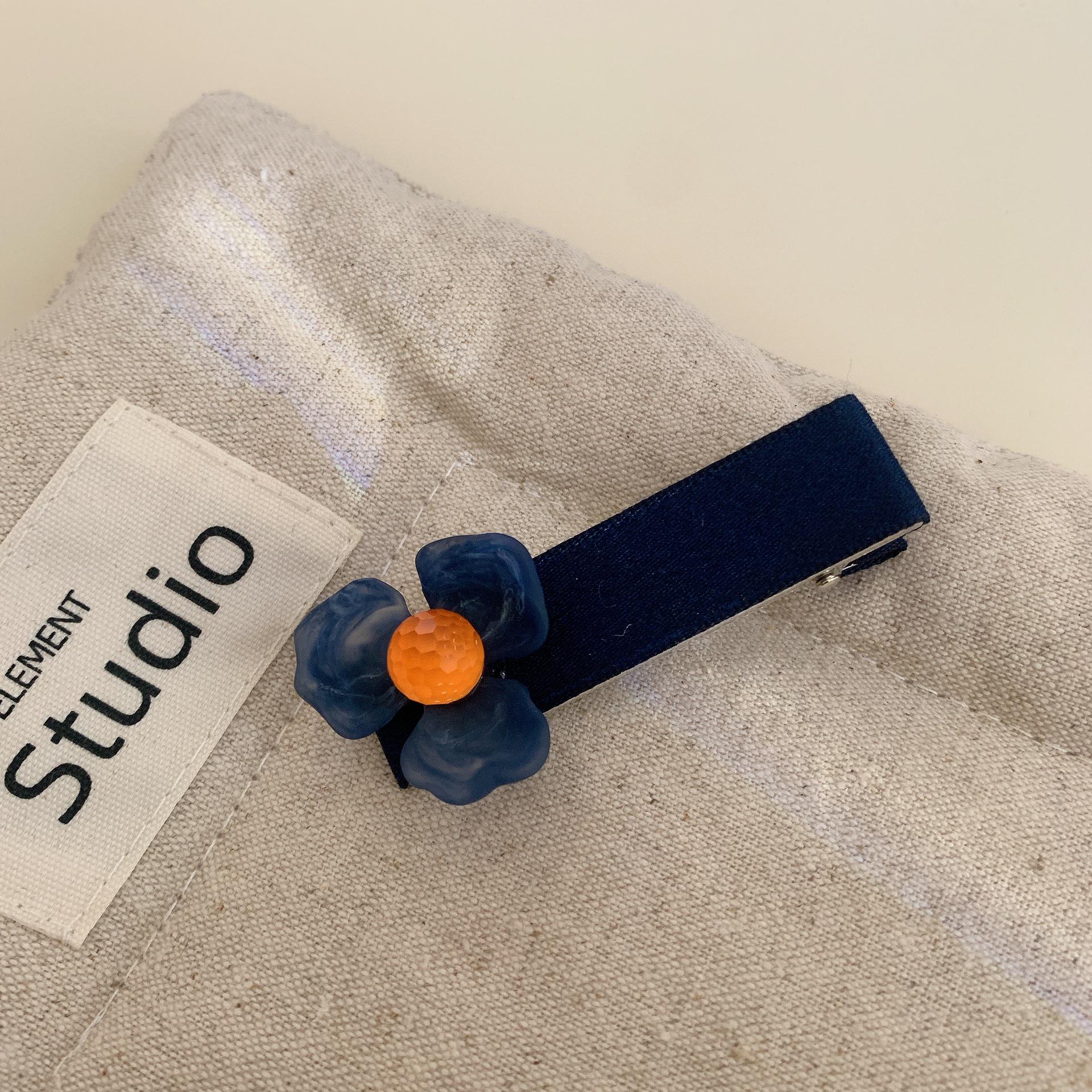 

Высококачественная ретро-заколка для волос с синим цветком Mist - элегантный зажим в виде утконоса для универсального стиля синий