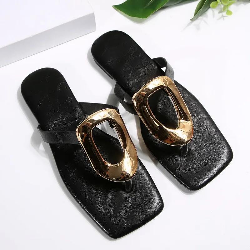 Fashion Summer New Women's Flat Slippers Fashion Open Toe Metal Buckle Decoration Outdoor Casual Beach Sandals Women Flip Flops Women