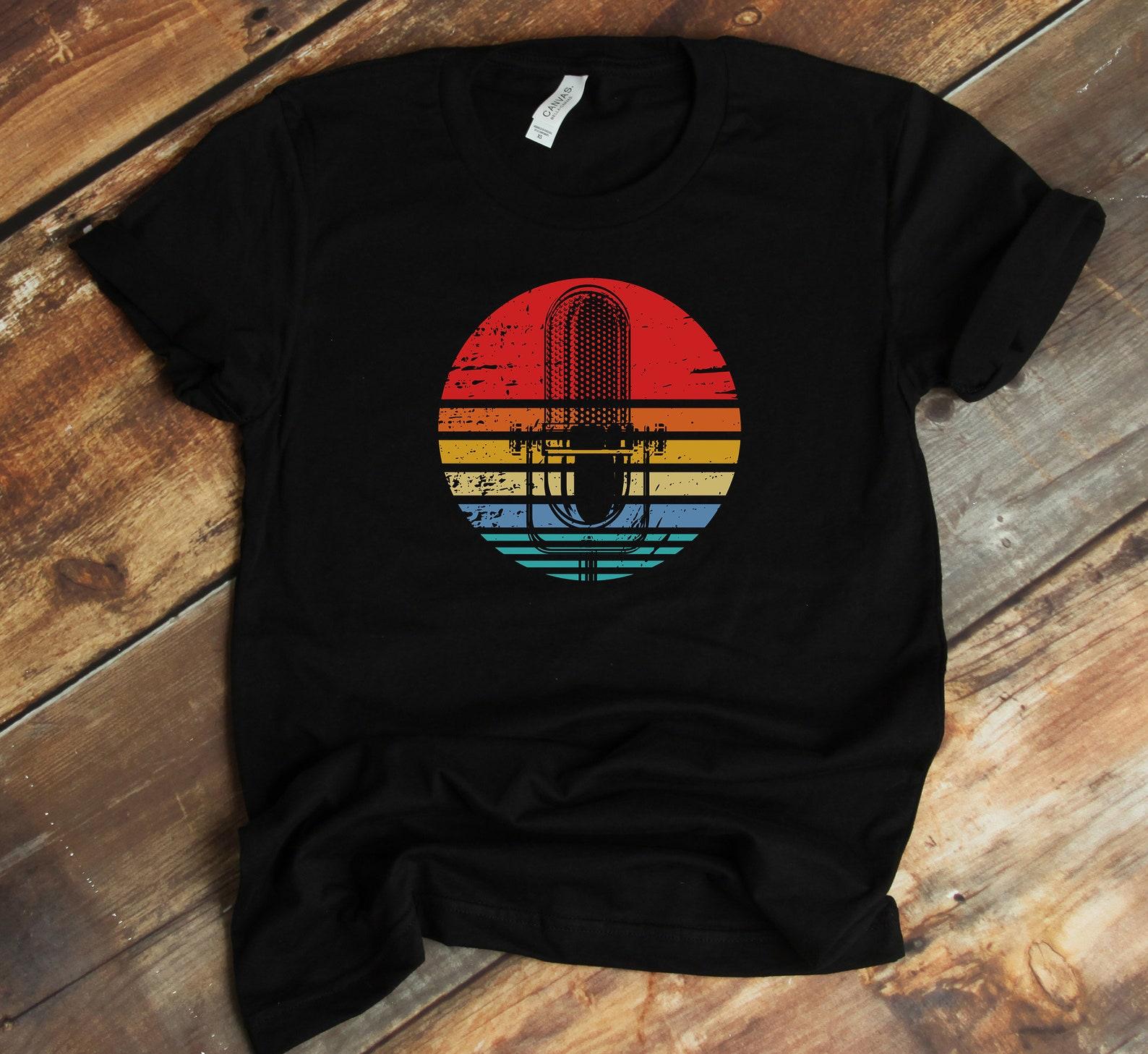 Streamer T-Shirt - Radio Presenter T-Shirt - Retro Sunset Classic Old Dynamic Vocal Microphone Musician 3XL