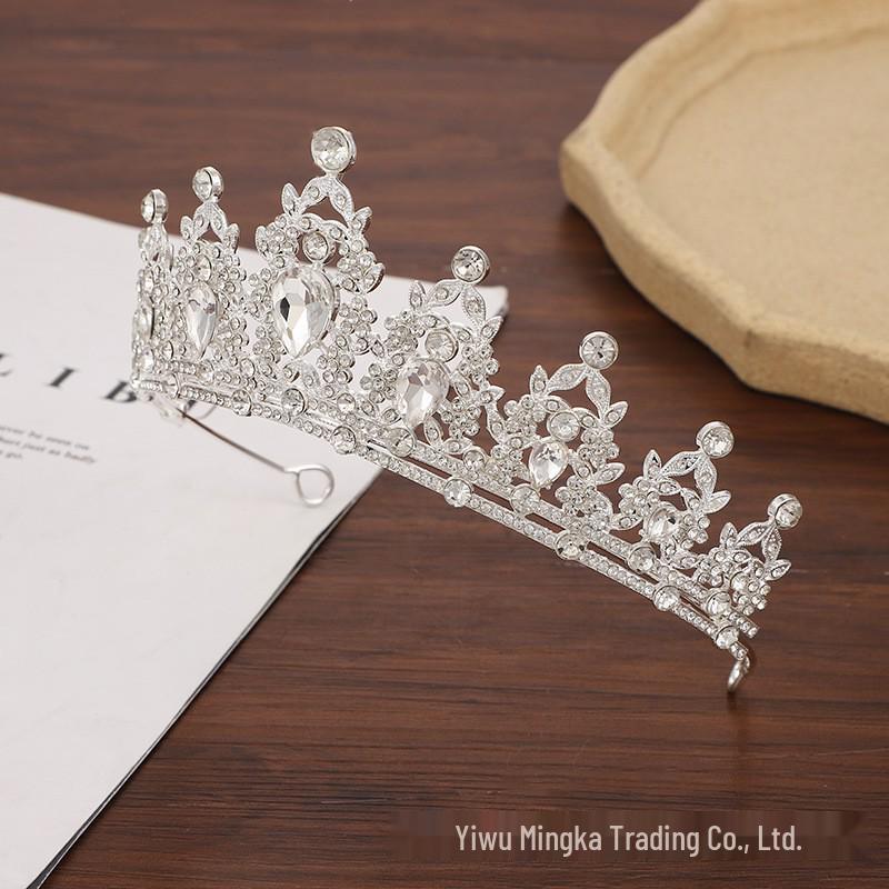 Retro Crown Necklace and Earring Set: Luxury Three-Piece Bridal Jewelry for Weddings and Banquets