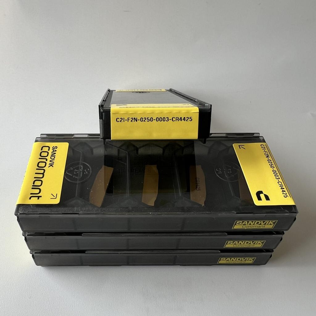 SANDVIK / C2I-F2N-0250-0003-CR 4425 / Original Swedish hard alloy blade 5 Pcs