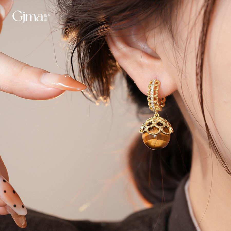 French court lace tiger's eye earrings light luxury ear buckles retro versatile earrings
