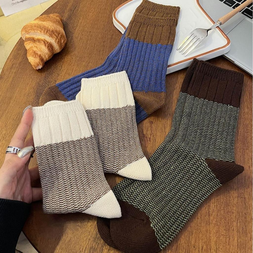 Women's Mid-Calf British Style Retro Socks - Fine Stripe Wave Pattern, Ins Fashion Versatile, College Style