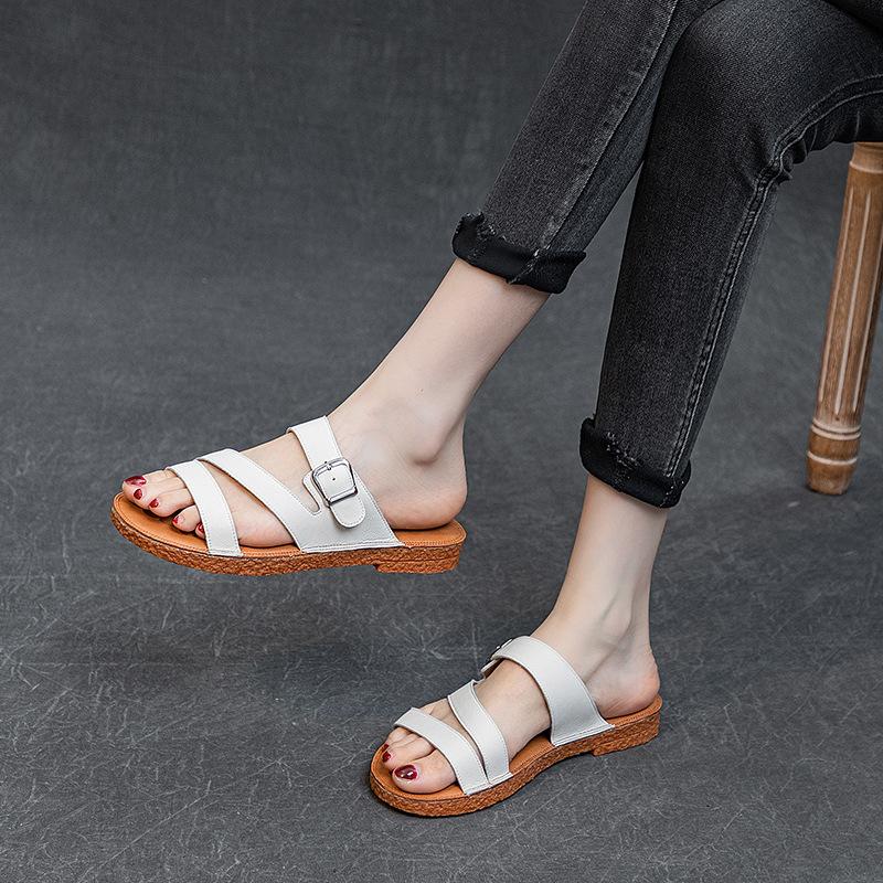 2025 New Summer Cowhide Flat Heel Soft Bottom Daily Casual Breathable One-word Buckle Lightweight Roman Slippers Women