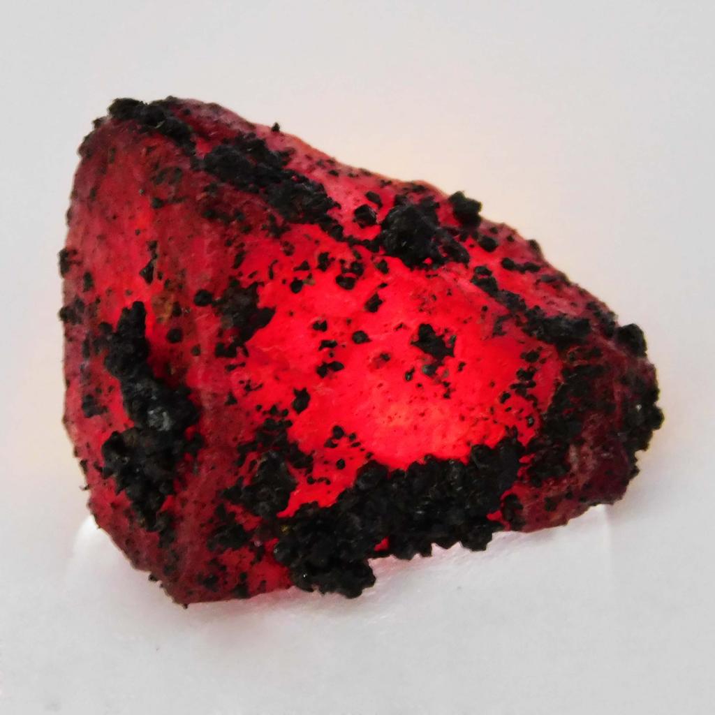 Red Ruby 68.40 Ct Natural Uncut Huge Rough Earth Mined Loose Gemstone