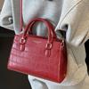 Korean version of high-value fashionable red bag women's 2025 autumn handbag bridal bag festive atmosphere simple bag
