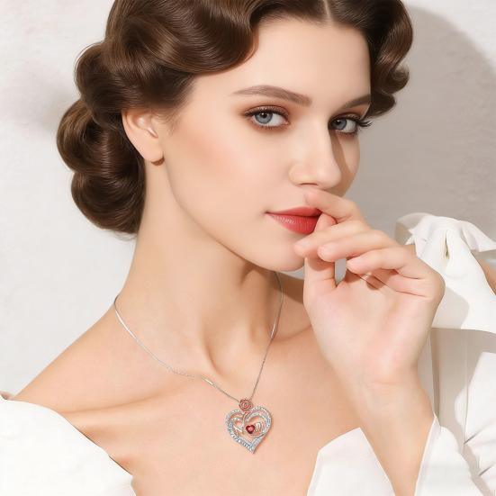 Rose Heart Pendant Necklace with Rhinestones Elegant Alloy Jewelry Lightweight Tarnish-Resistant Shiny Gift for Mother's Day Birthday