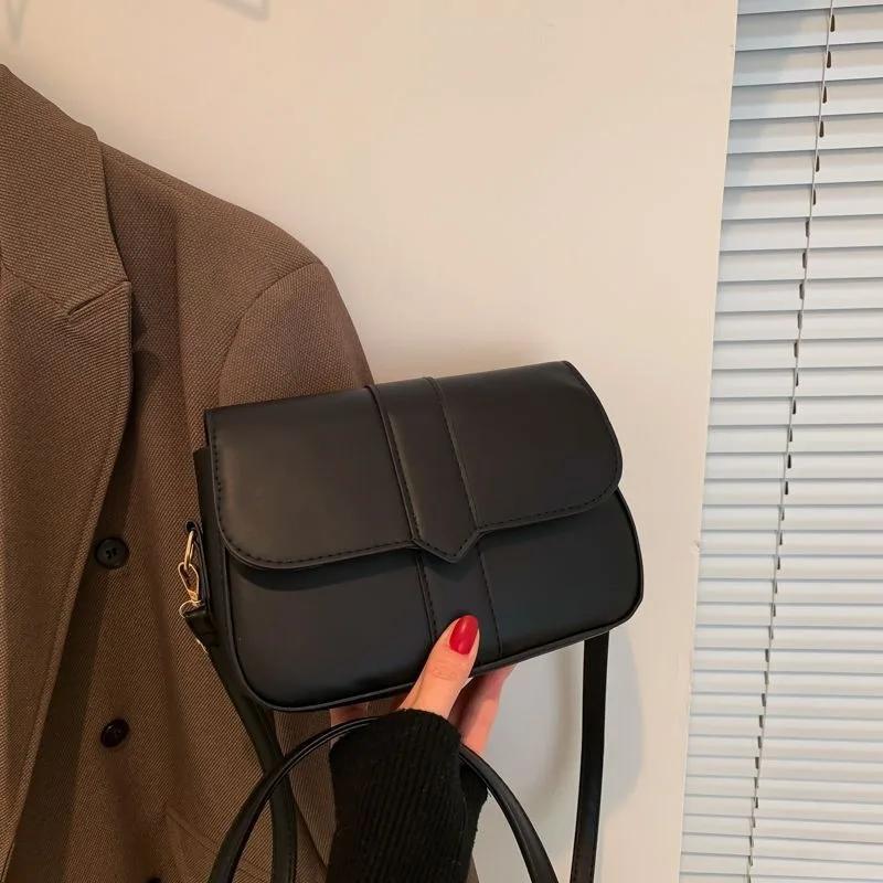 Leather Shoulder Bag for Women  Designer Bags and Purses  Small Messenger Bags  Monochromatic Crossbody Bags  Fashion Trend