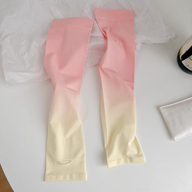 

Summer Ice Silk Sunscreen Sleeve Loose Ice Sleeve Breathable Horn Sleeve