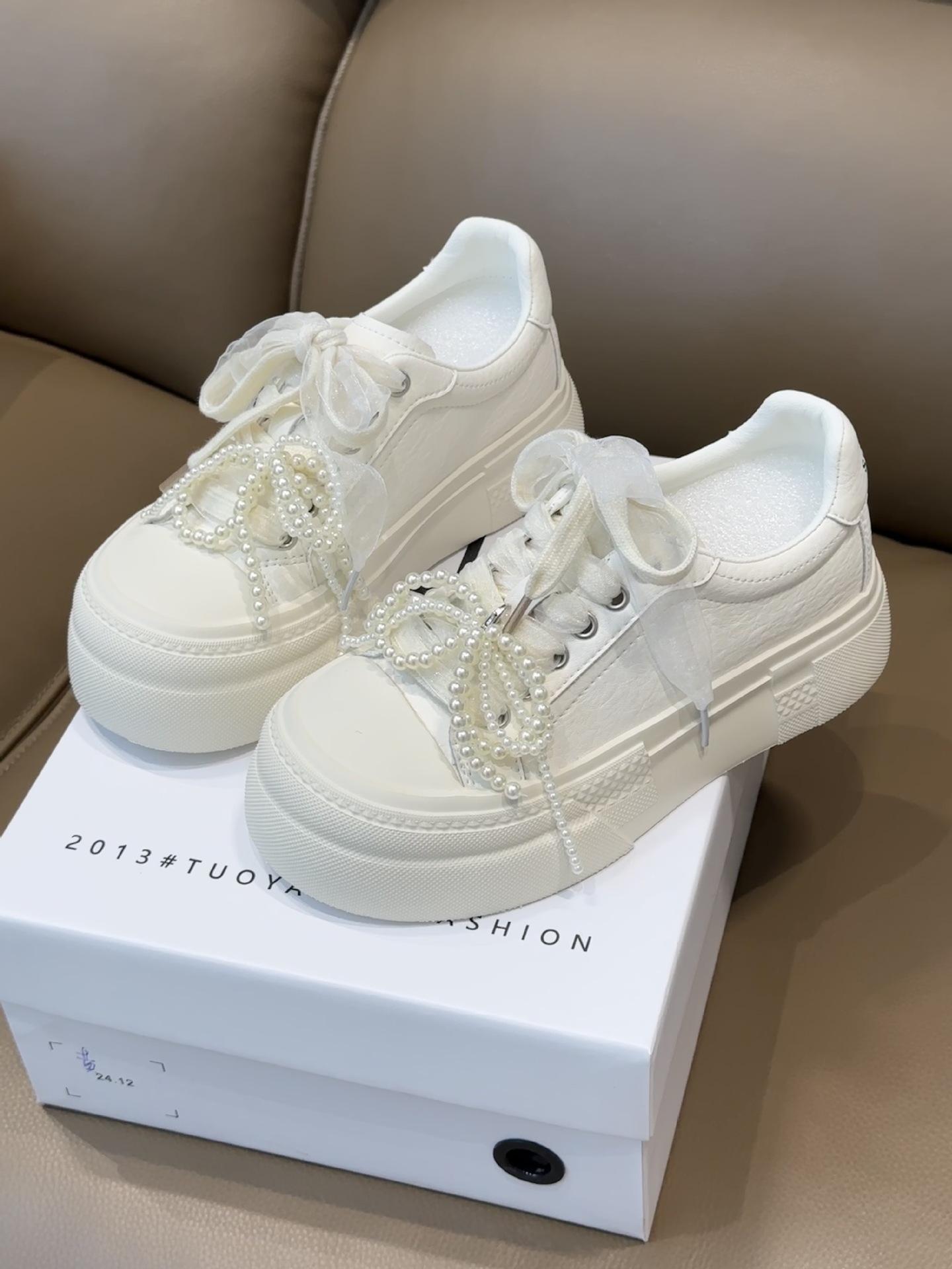 

Lace bow lace-up little white shoes women s 2025 new platform pearl string fashionable versatile casual board shoes 35 белый