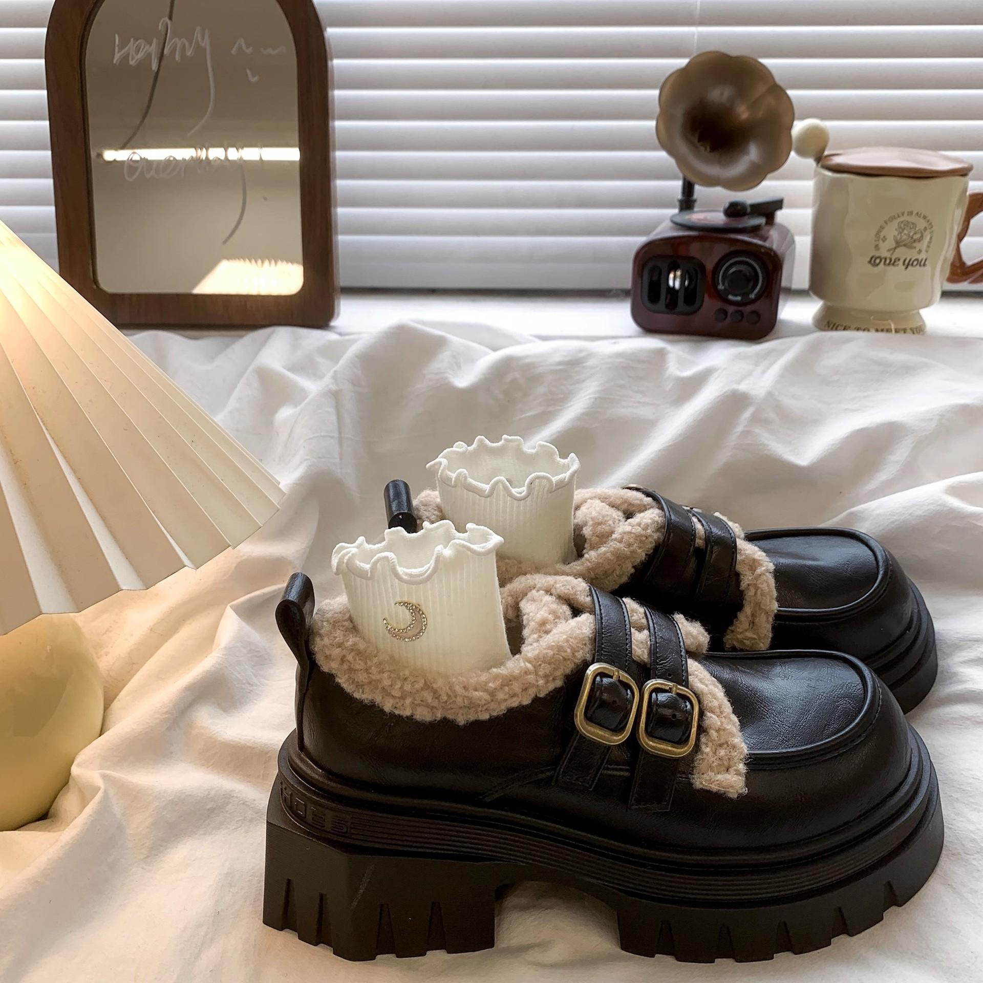 

Leather thick-soled thick-heeled loafers women s velvet small leather shoes 2025 autumn and winter new high-heeled Mary Jane shoes fluffy shoes 40