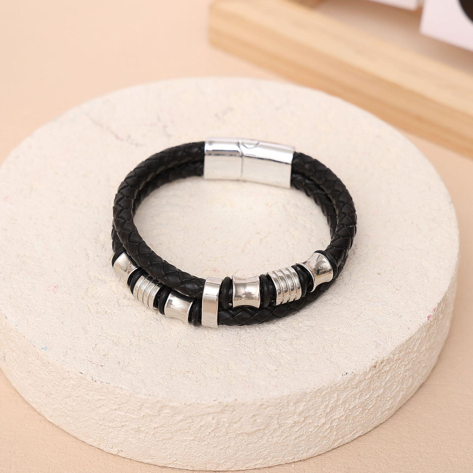 

Мужской плетеный кожаный браслет: Натуральная кожа, Магнитная застежка, Двухслойный бисерный винтажный стиль серебряный