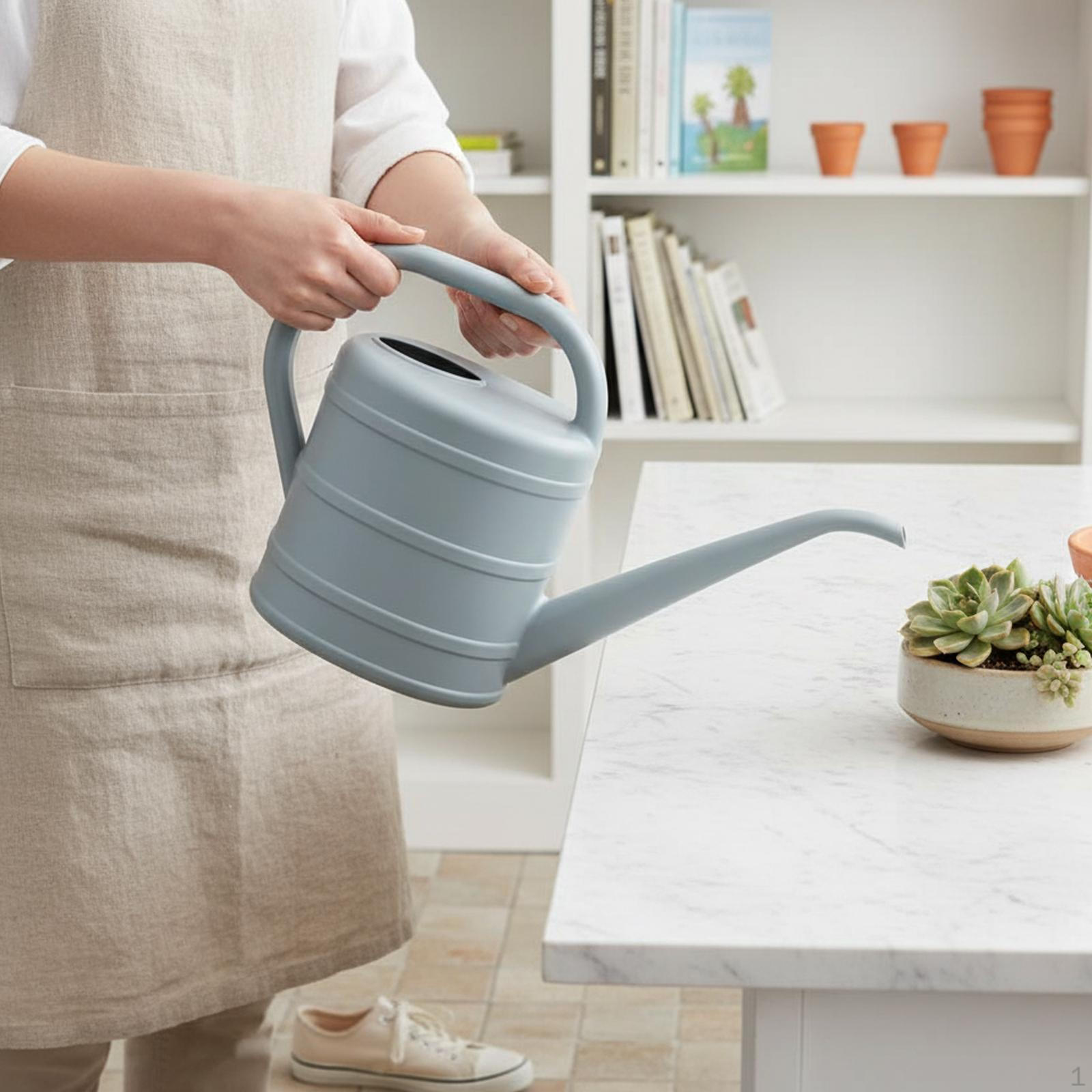 

-liter Watering Can for Indoor Use, Suitable House, Yard And Garden, Multifunctional, Ideal As A серый