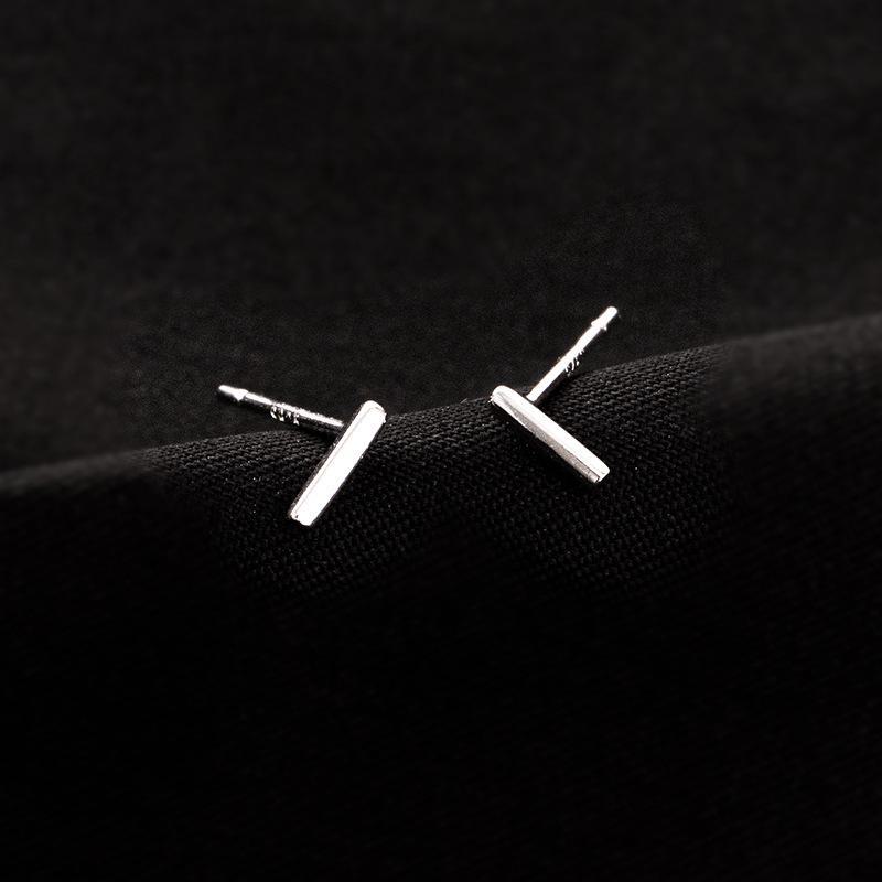 Banyan Tree S925 Silver English Alphabet Earrings for Women - Small, Comfortable, Single Earrings for Sleeping