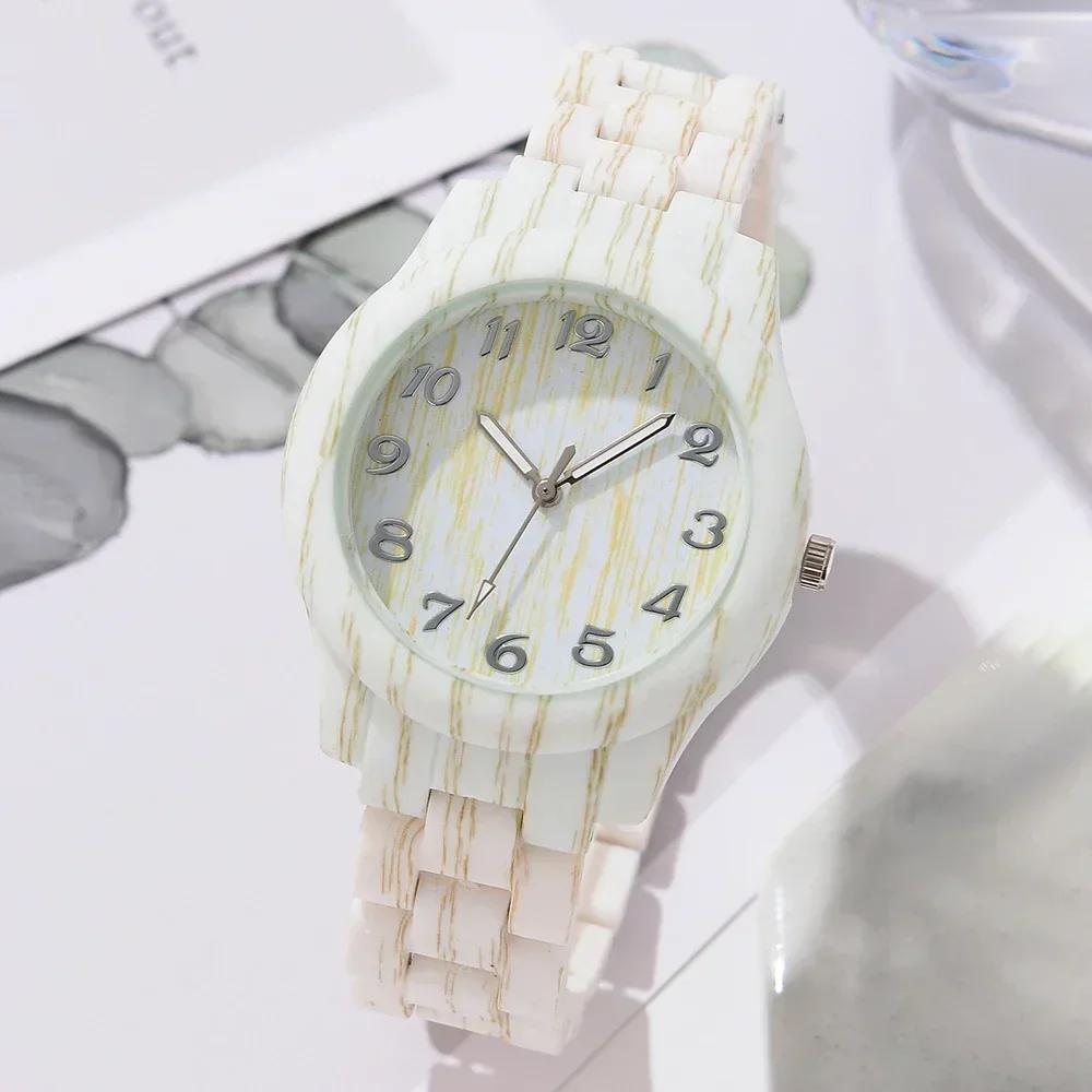 Luxury Watches Women Wood Grain Simple Quartz Wristwatch Ladies Simplicity Retro Men Design Clock Relogio Mujer Masculino Reloj