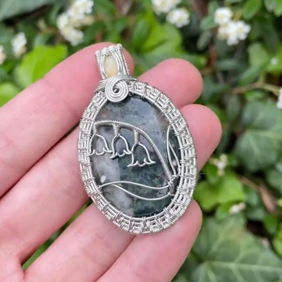 Handcrafted Pendant Necklace Eye-catching Elegant Women Handmade Pendant Jewelry Gift