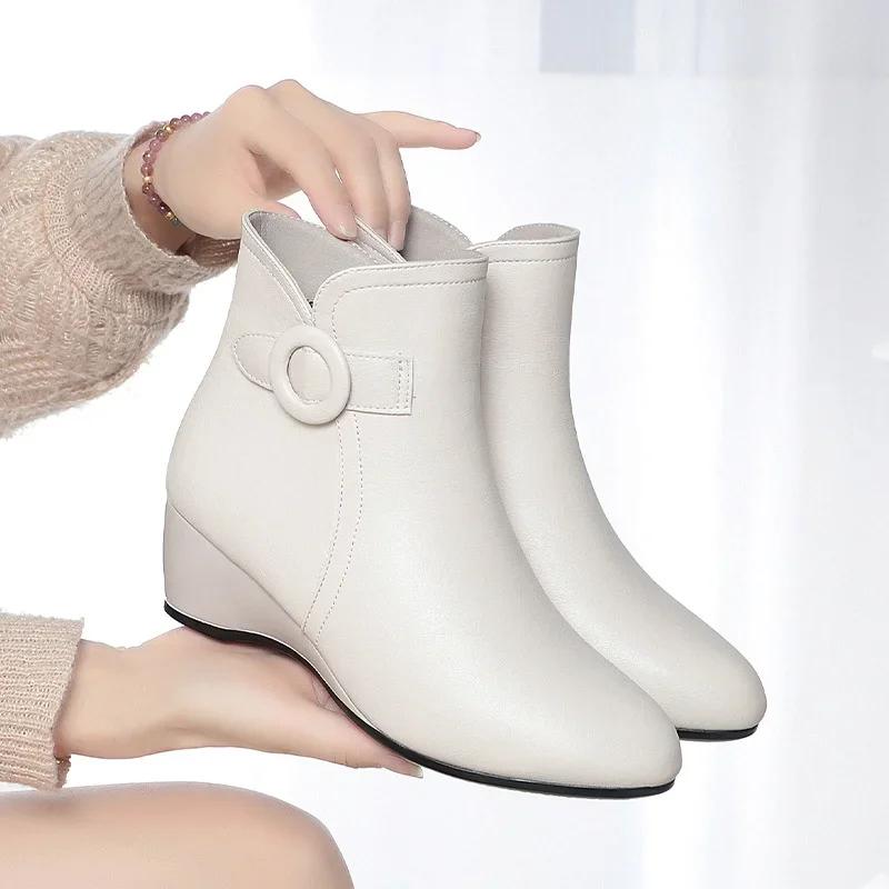2025 New Autumn Winter Warm Short Boots Women Black Solid Ankle Boots for Heel Zip Point Toe Fleece Wedge Mother Cotton Shoe