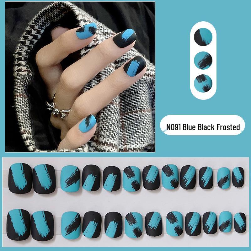 

Набор из 24 матовых коротких накладных ногтей сине-черного цвета