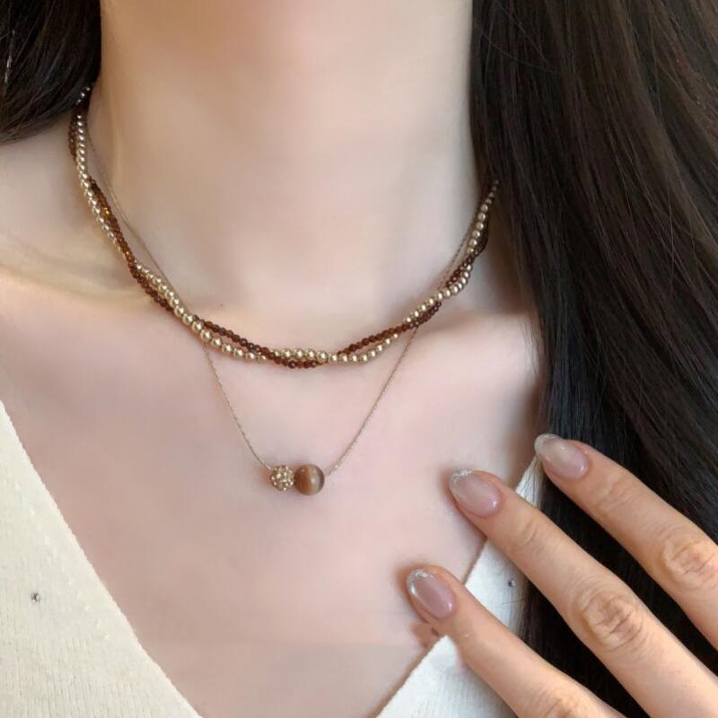 Retro Brown Pearl Double Layer Necklace for Women Girls Light Luxury Design Stacking Pendant Necklaces Party Jewelry Accessories