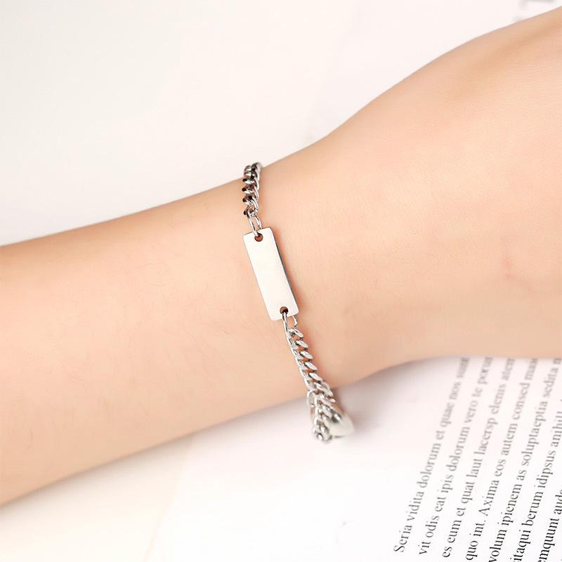 Graverte magnetiske armbånd for par – Matchende kjærlighetstilbehør for ham og henne