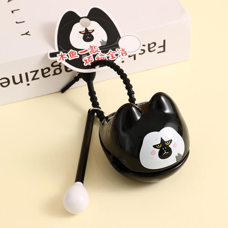 Creative Animal Shape Small Wooden Fish Keychain Funny Cartoon Wooden Fish Percussion Keychain Backpack Decoration Gifts