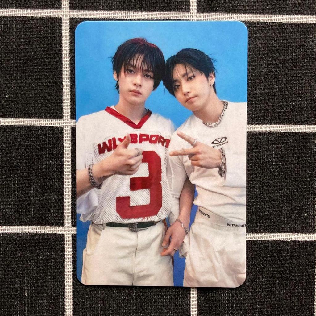 [USED] StrayKids KARMA Walmart Bonus Trading Cards: Reno & Han