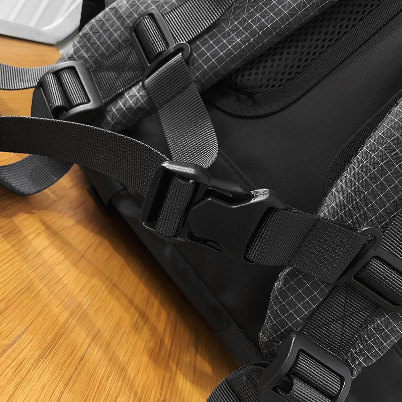 Men's Sports Outdoor Backpack Large Capacity Waterproof Computer Backpack