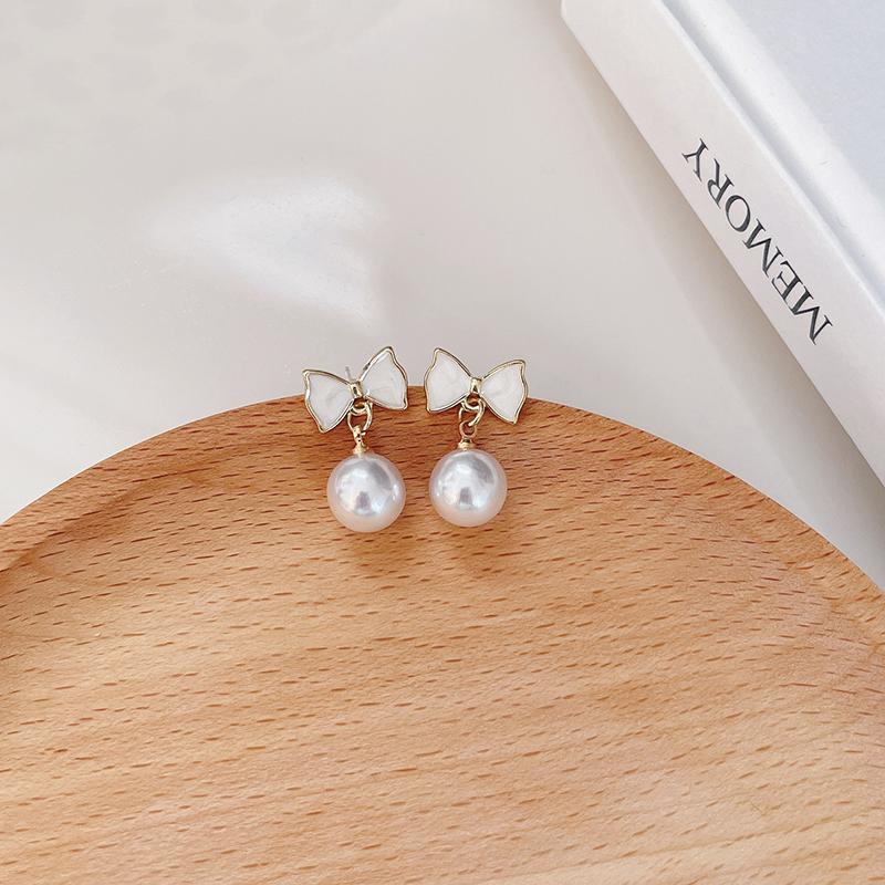 1Pair Korean Style Fashion Simple Personality Exquisite Temperament Earrings Bow Knot Shell Pearl Earrings Women S Jewelry One Size